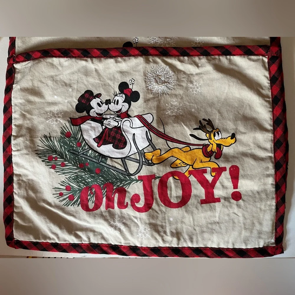 4 Disney's Mickey & Minnie Placemat by St. Nicholas Square Christmas Holiday